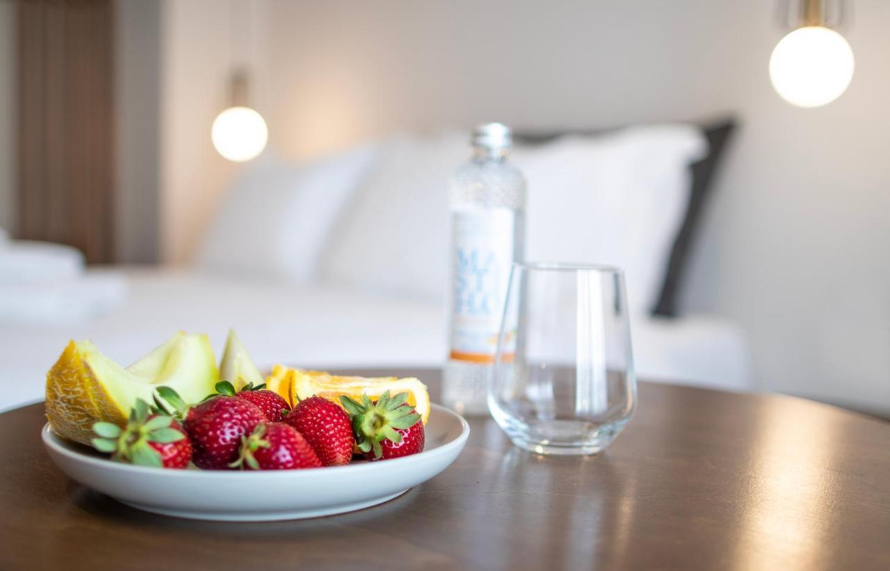 Mythodea Athens Suites Экстерьер фото