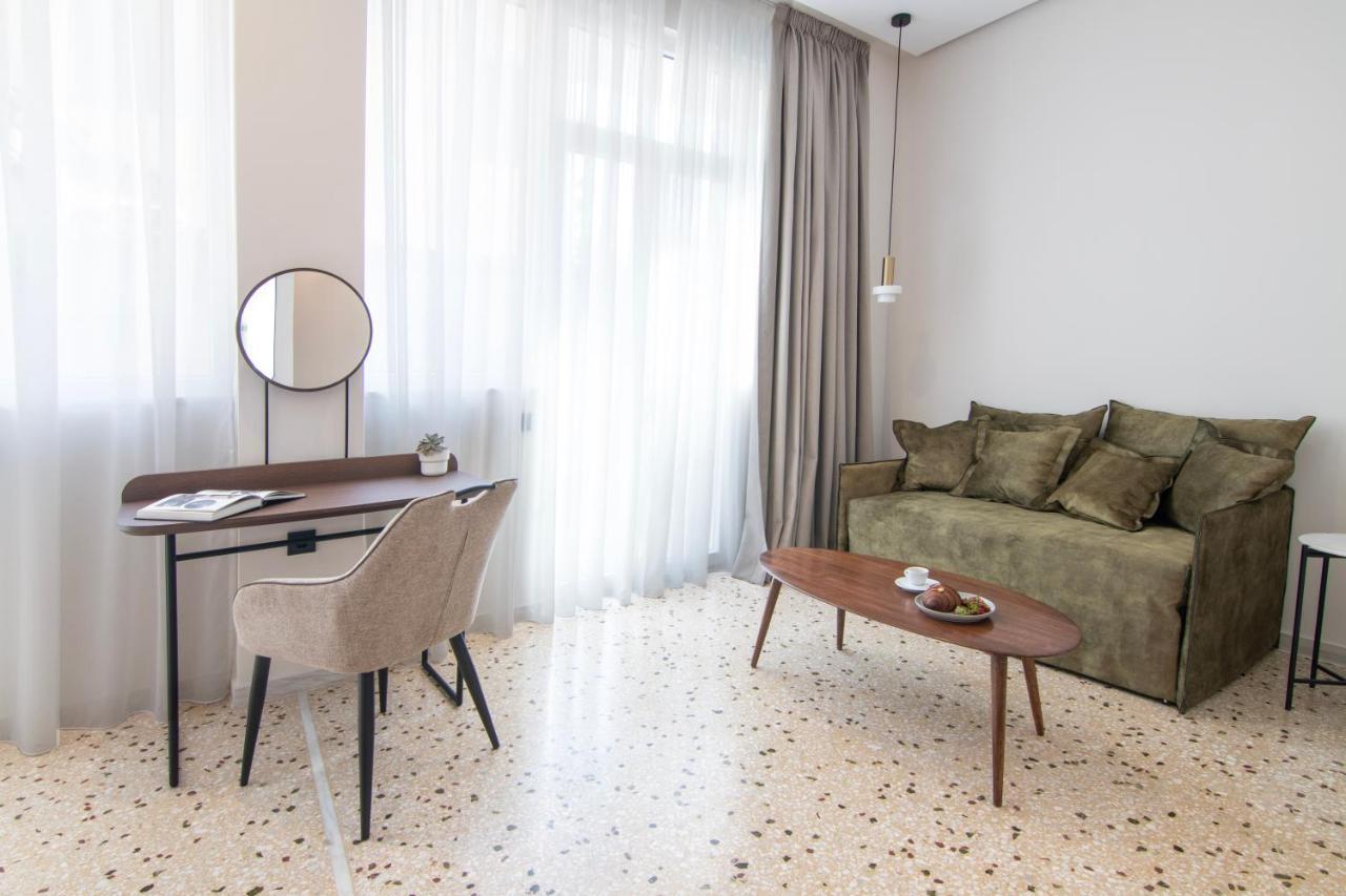 Mythodea Athens Suites Экстерьер фото